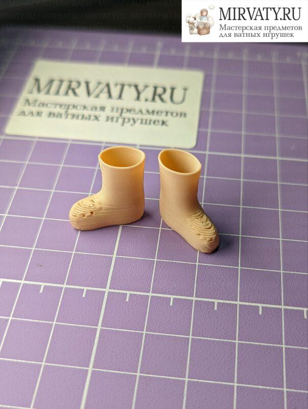 Миниатюрные валенки из PLA, длина стопы 2 см, высота 2 см